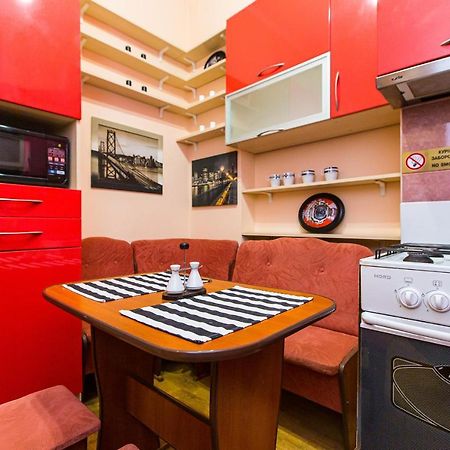 Біля Дзиги Сучасна Квартира На Вулиці Вірменській 35 Lviv Extérieur photo