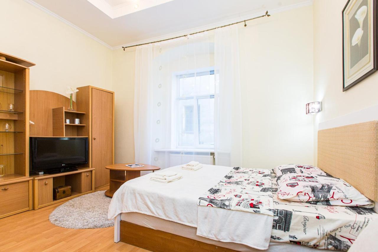 Біля Дзиги Сучасна Квартира На Вулиці Вірменській 35 Lviv Extérieur photo