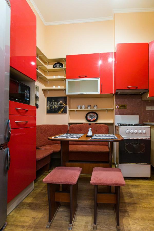 Біля Дзиги Сучасна Квартира На Вулиці Вірменській 35 Lviv Extérieur photo