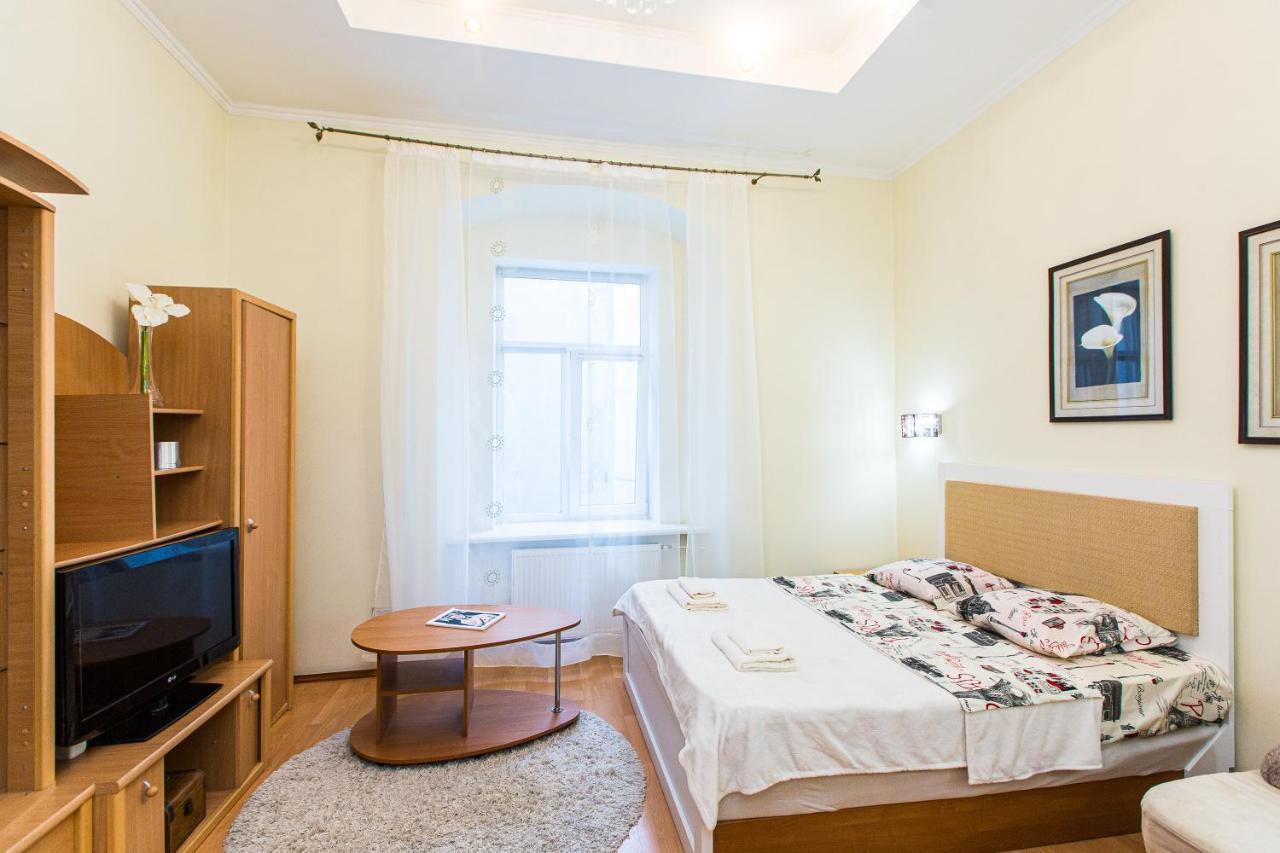 Біля Дзиги Сучасна Квартира На Вулиці Вірменській 35 Lviv Extérieur photo